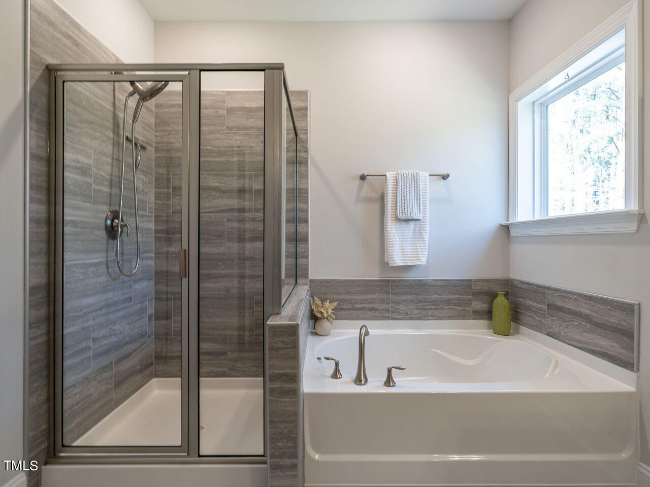 3289 Douglas Fir Road Raleigh, NC 27616 - Photo 25 of 39 025-1280x960-primary-bath