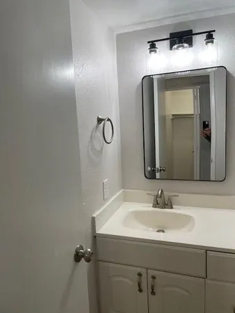 $2,000 | 713 Leading Lane, Allen, TX 75002