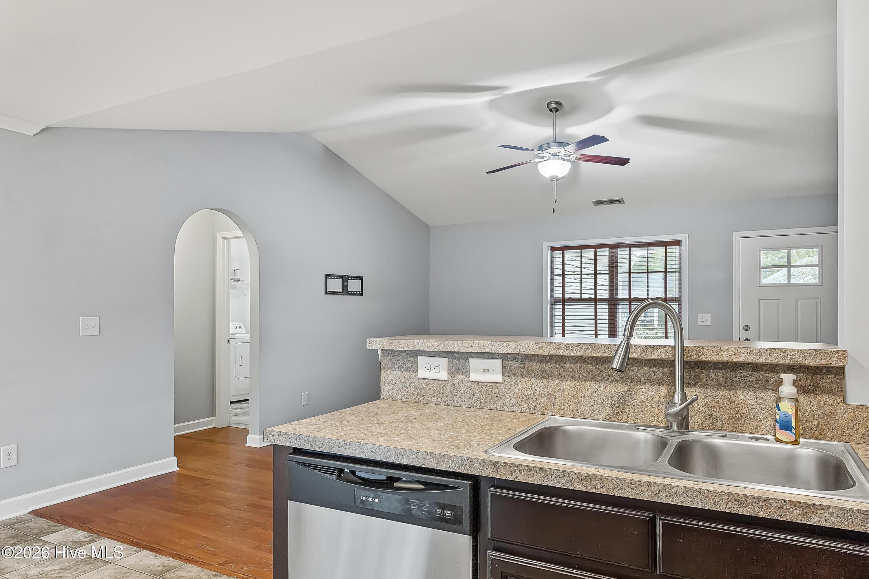 408 Ridgeway Drive Sneads Ferry, NC 28460 - Photo 13 of 29 beyc69a07286bbd30