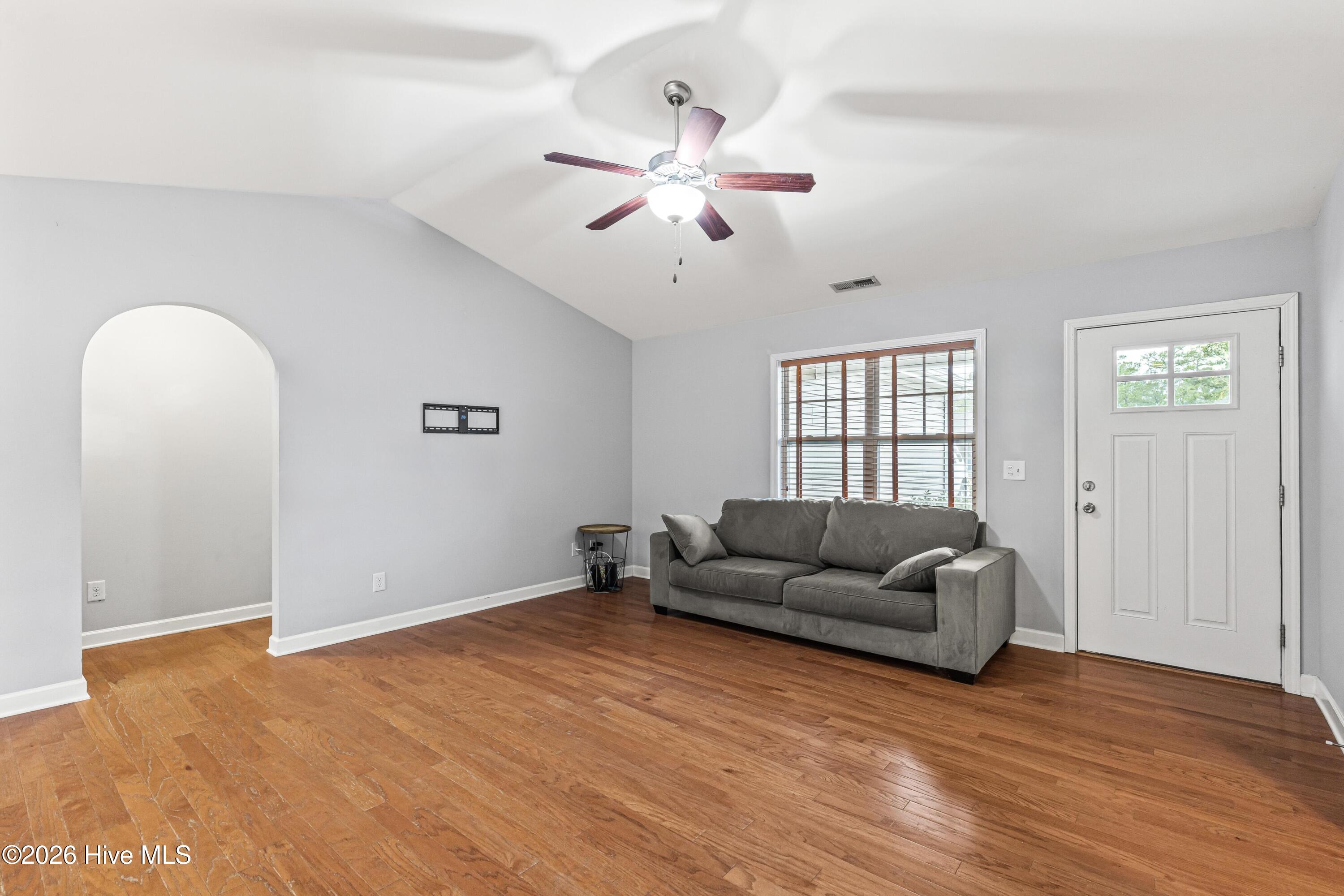 408 Ridgeway Drive Sneads Ferry, NC 28460 - Photo 6 of 29 beyc69a07258e3798