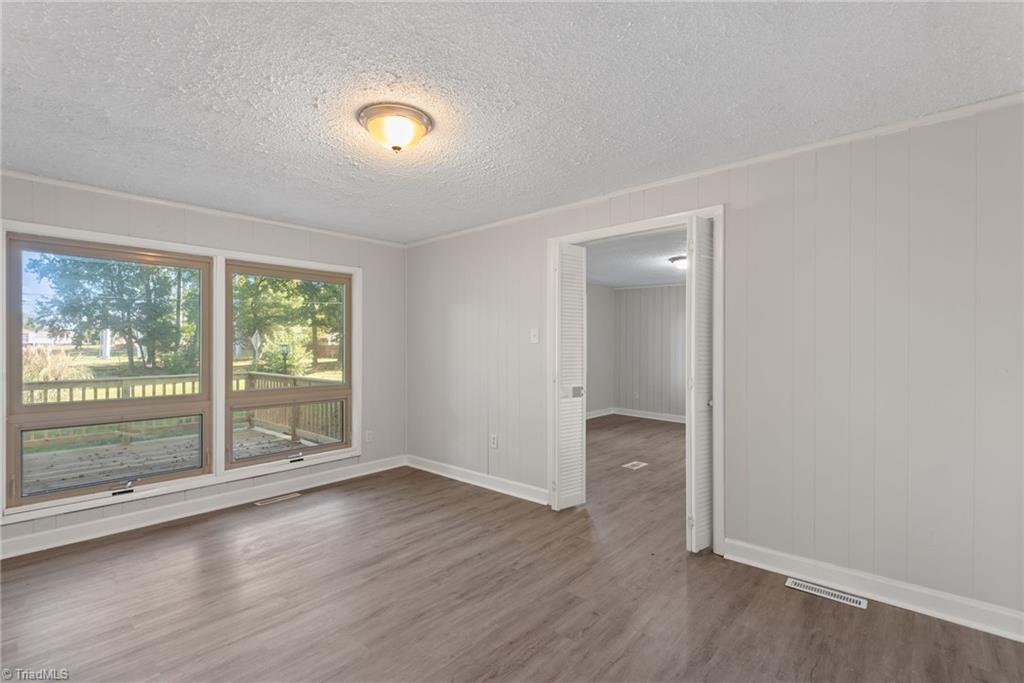 1006 Hasty School Road Thomasville, NC 27360 - Photo 13 of 24