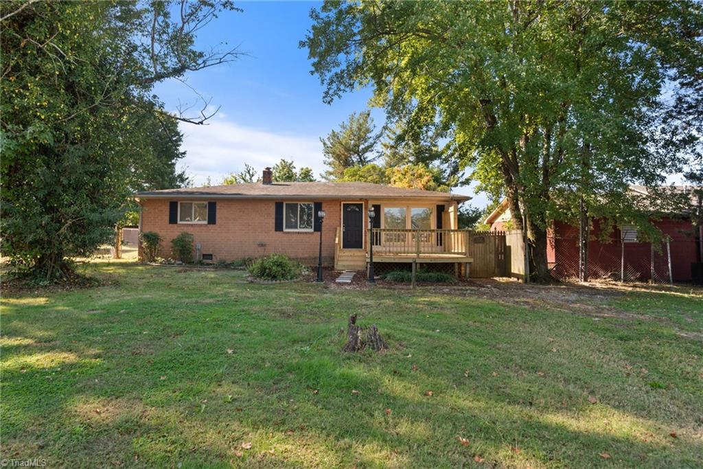 1006 Hasty School Road Thomasville, NC 27360 - Photo 2 of 24