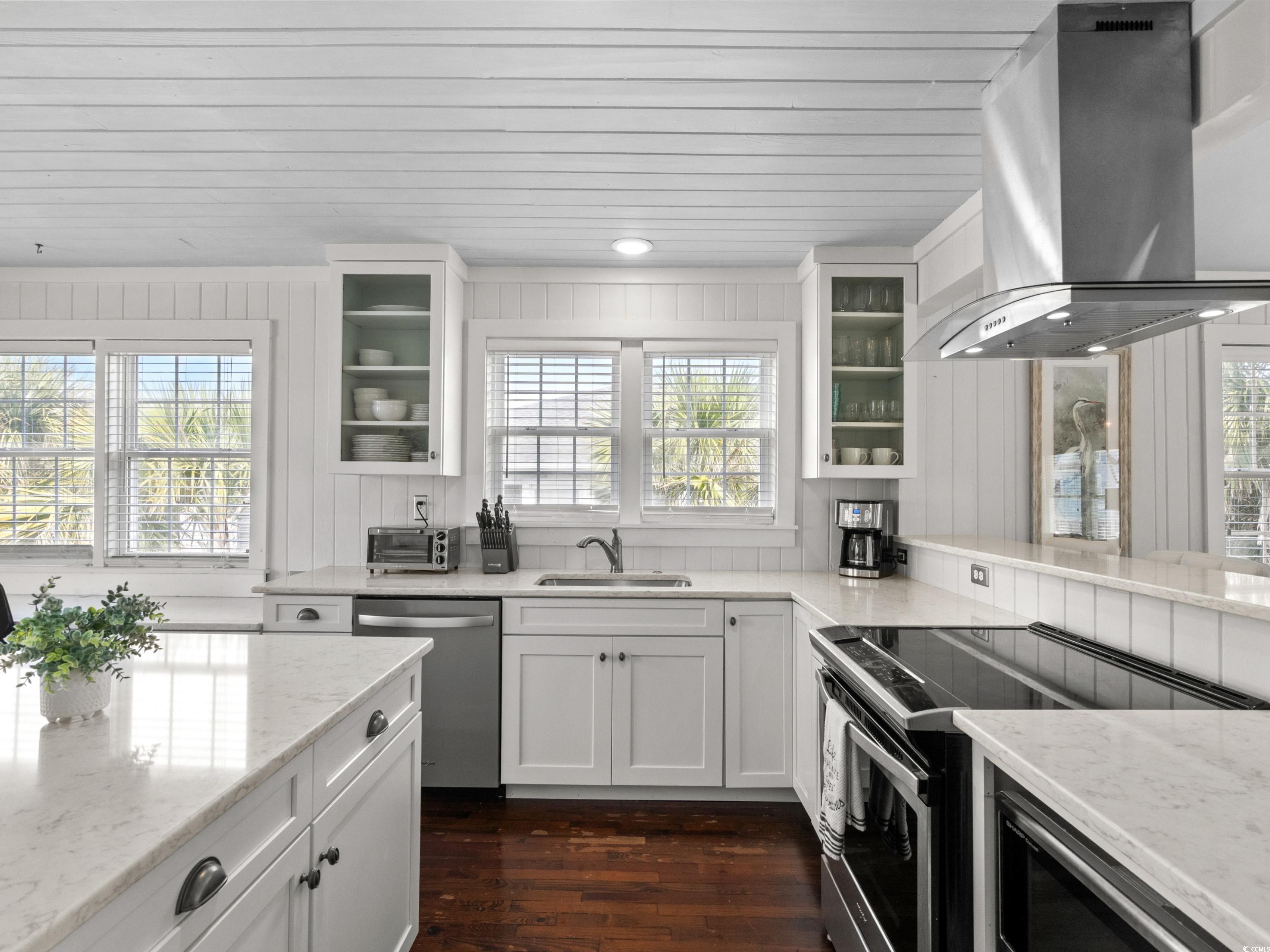 668 South Waccamaw Drive Murrells Inlet, SC 29576 - Photo 4 of 36