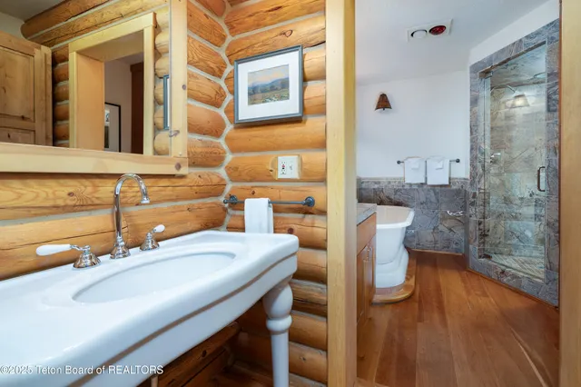 $10,250,000 | 3755 Trail Drive, Jackson, WY 83001