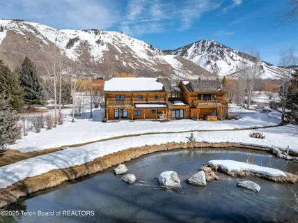 $10,250,000 | 3755 Trail Drive, Jackson, WY 83001