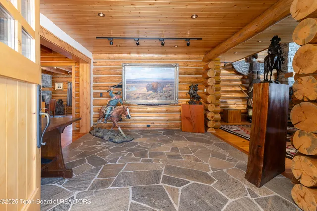 $10,250,000 | 3755 Trail Drive, Jackson, WY 83001