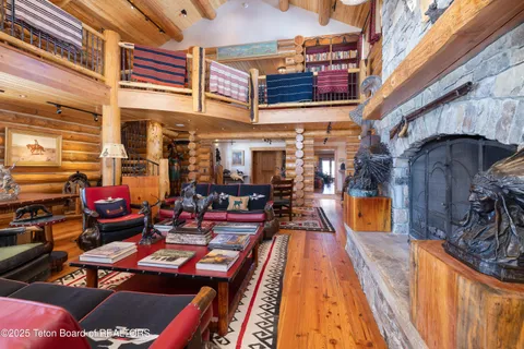 $10,250,000 | 3755 Trail Drive, Jackson, WY 83001