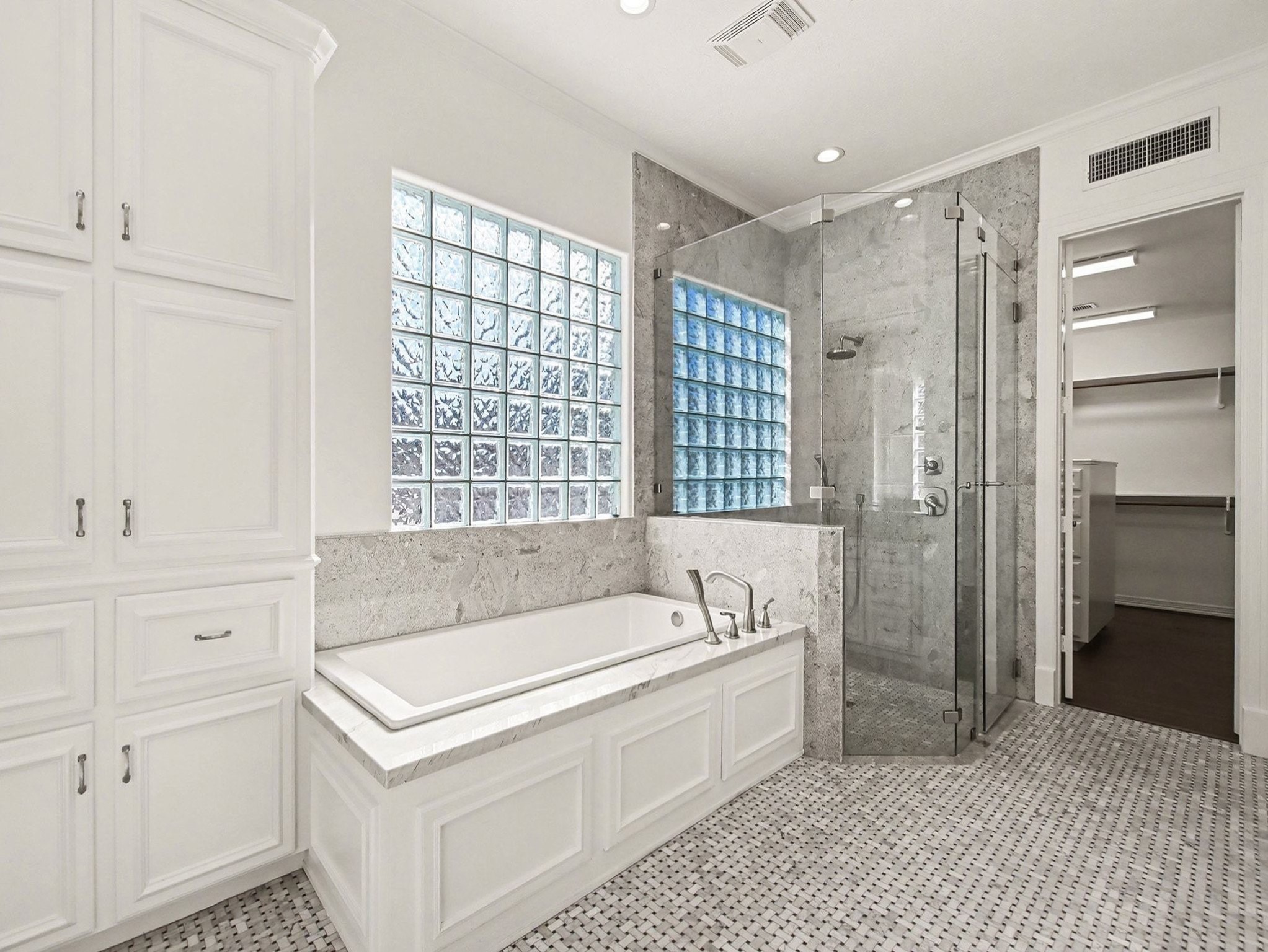 22918 Chaus Court Katy, TX 77494 - Photo 25 of 35 a spacious bathroom with sink shower and bathtub