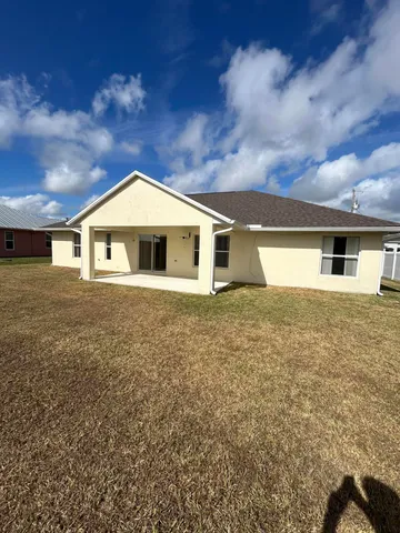 $2,500 | 5704 Northwest Croton Avenue, Port St. Lucie, FL 34986