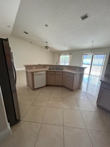 $2,500 | 5704 Northwest Croton Avenue, Port St. Lucie, FL 34986