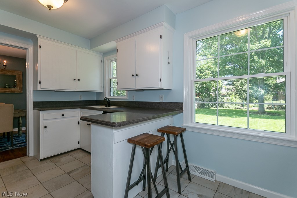 1577 Oakmount Road South Euclid, OH 44121 - Photo 9 of 32