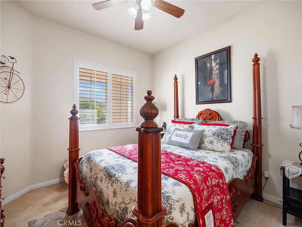 19330 Galloping Hill Road Apple Valley, CA 92308 - Photo 6 of 46 2nd en-suite bedroom