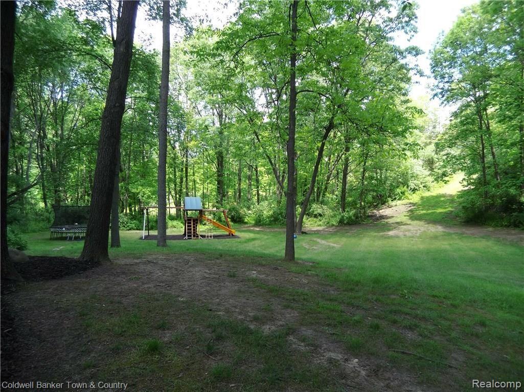 5100 Brady Road Howell, MI 48843 - Photo 39 of 43 38.jpg