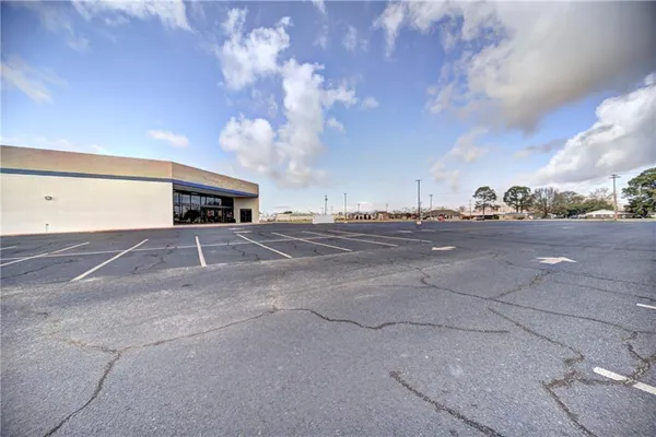 $1,975,000 | 1011 Keyser Avenue, Natchitoches, LA 71457