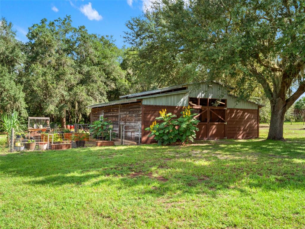 2827 Hammock Grove Road Groveland, FL 34736 - Photo 44 of 66 Gallery Image 44