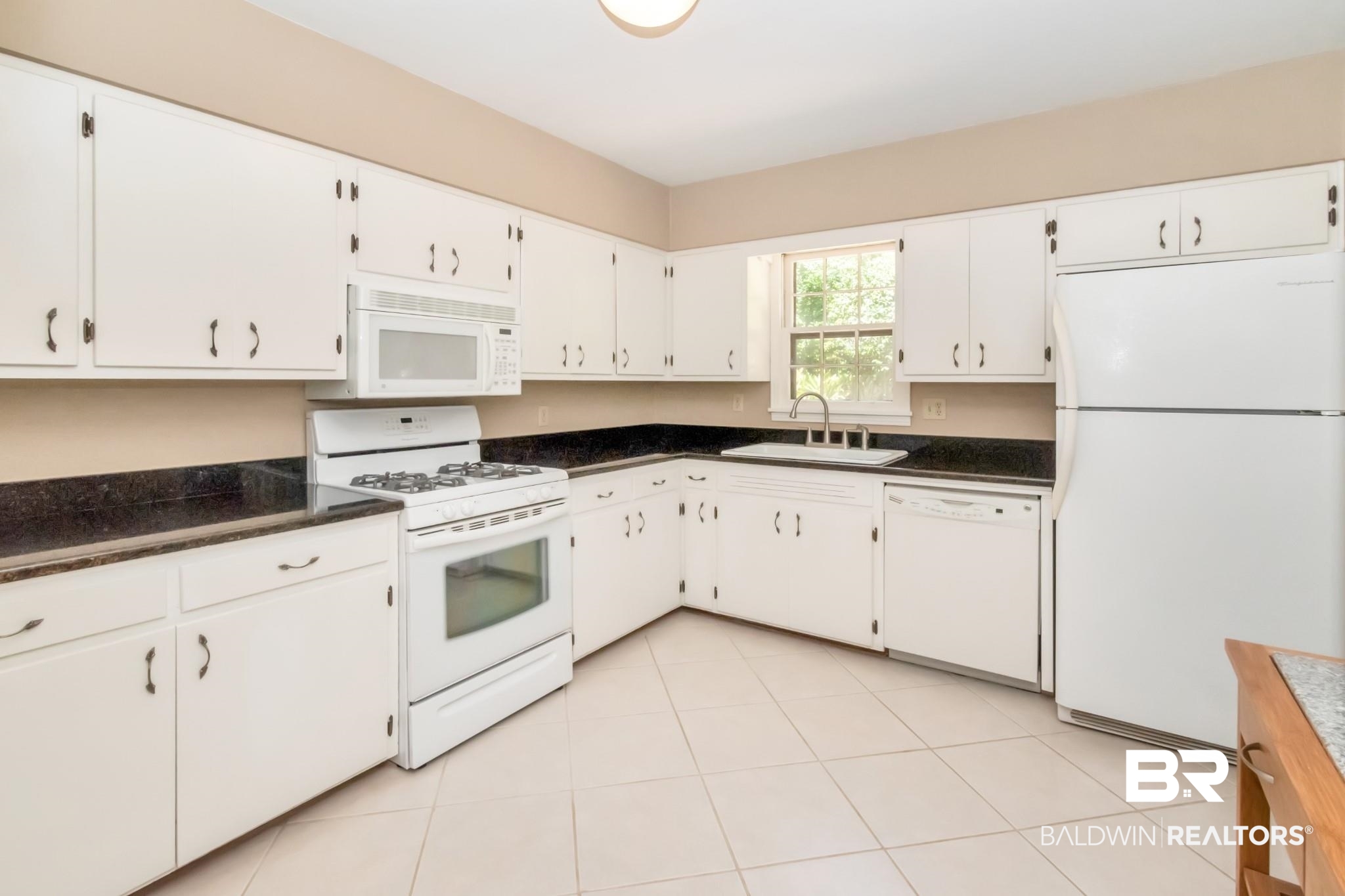 4272 Springview Drive Mobile, AL 36609 - Photo 20 of 35