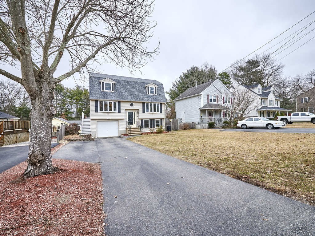 30 Hamilton Avenue Billerica, MA 01821 - Photo 2 of 27