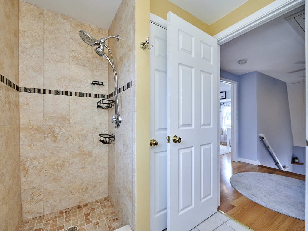 30 Hamilton Avenue Billerica, MA 01821 - Photo 22 of 27