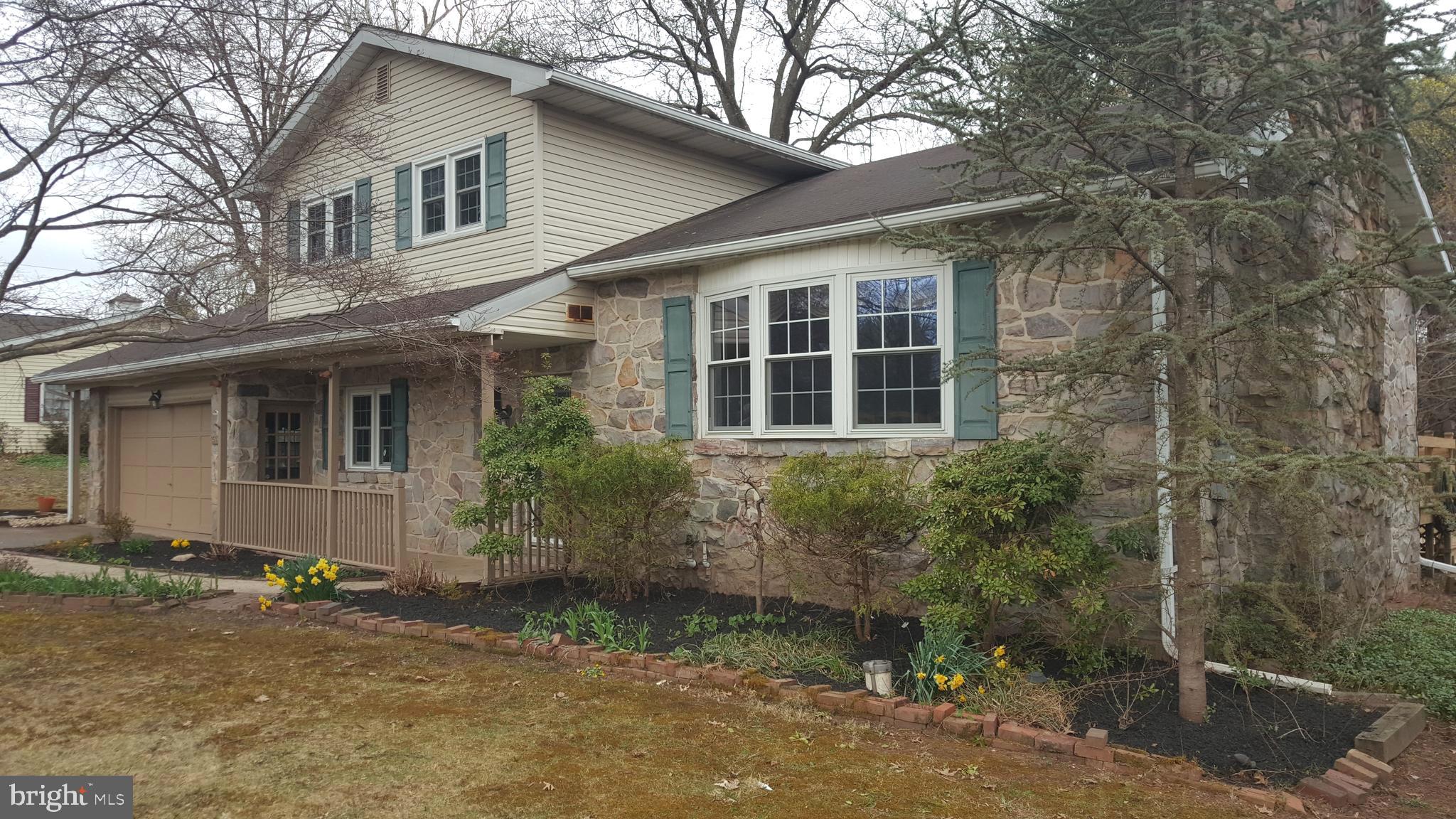 1513 Chestnut Hill Road Pottstown, PA 19465 - Photo 2 of 33 Front