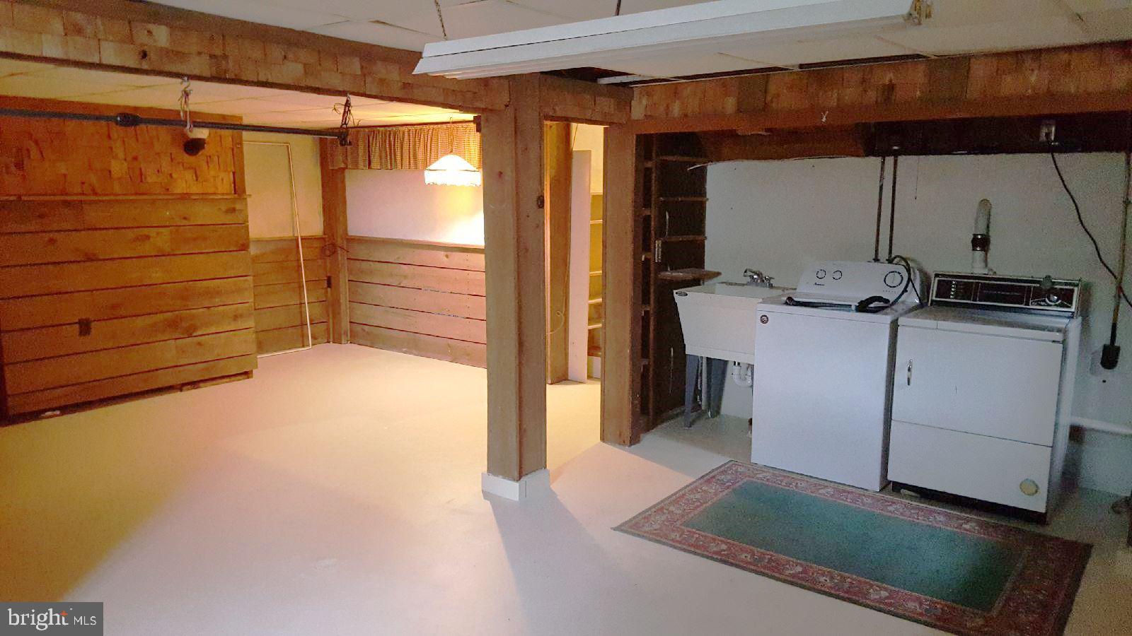 1513 Chestnut Hill Road Pottstown, PA 19465 - Photo 28 of 33 Basement / Utility Room
