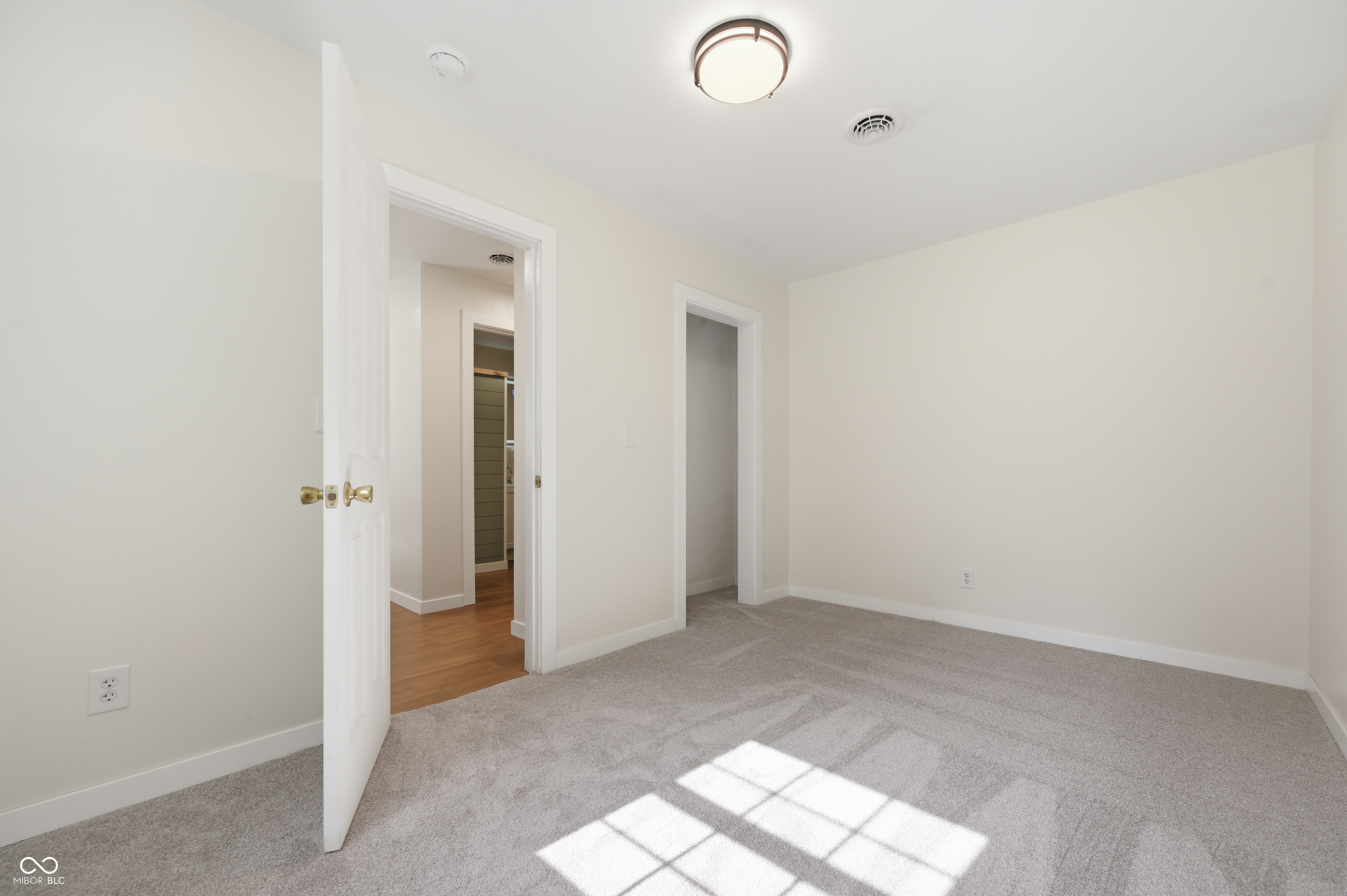 922 South Umbarger Road Muncie, IN 47304 - Photo 9 of 22 Gallery Image 9