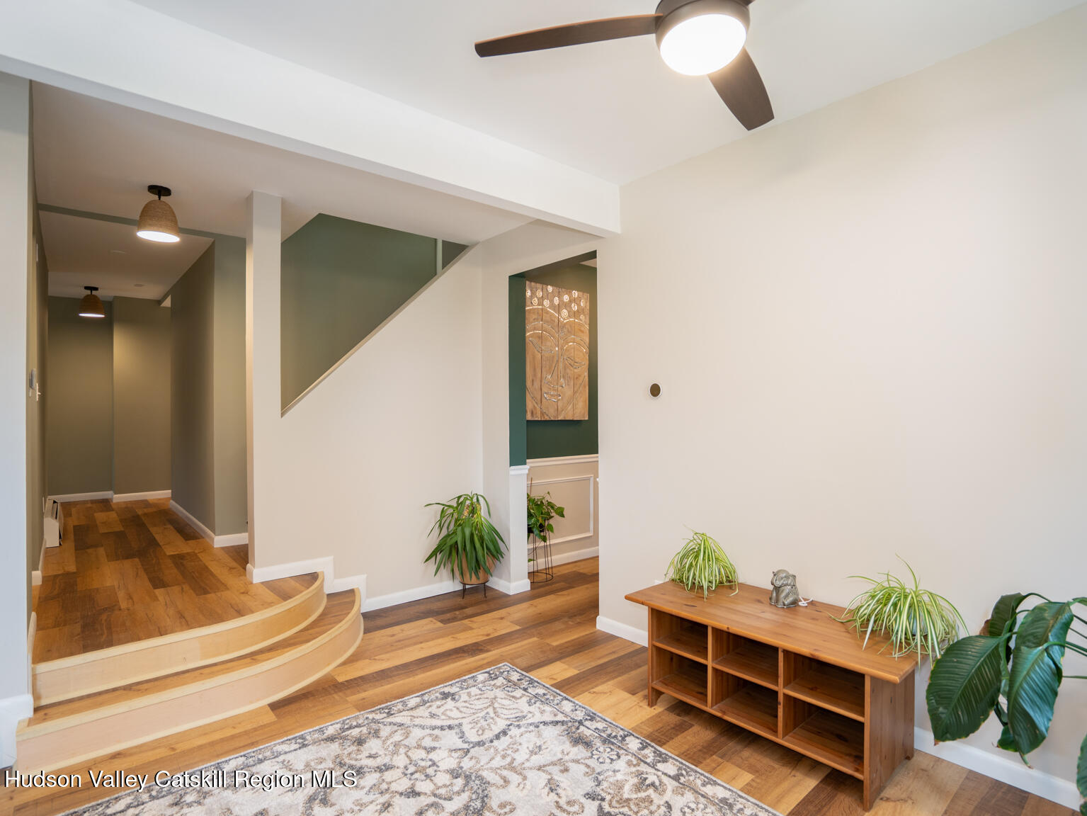 8 Creekside Road Hopewell Junction, NY 12533 - Photo 19 of 34 a living room with furniture and wooden floor