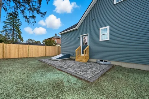 $650,000 | 20 Willow Street, Clinton, MA 01510