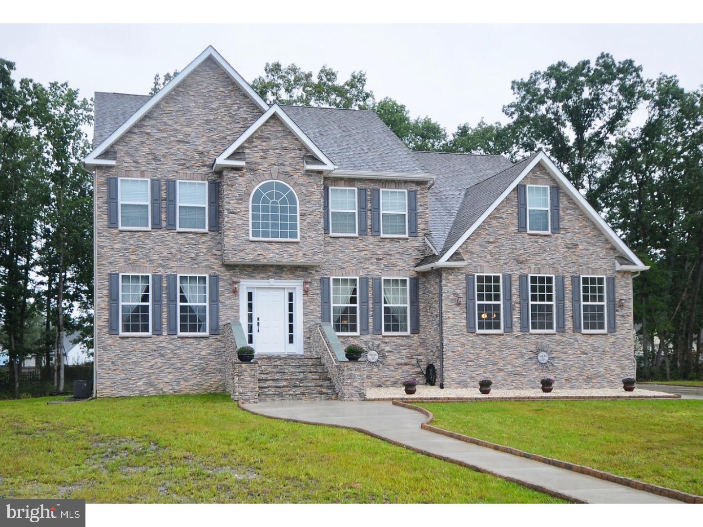 22 Gable Court Sicklerville, NJ 08081 - Photo 1 of 16