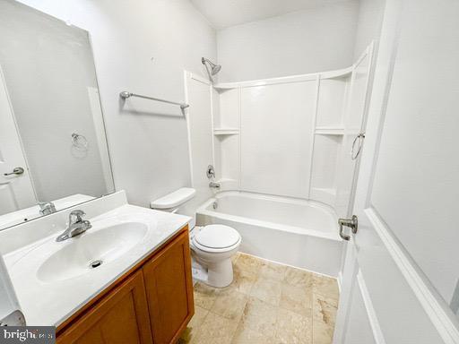56 Levis Drive Mount Holly, NJ 08060 - Photo 14 of 21 3rd Floor Bathroom