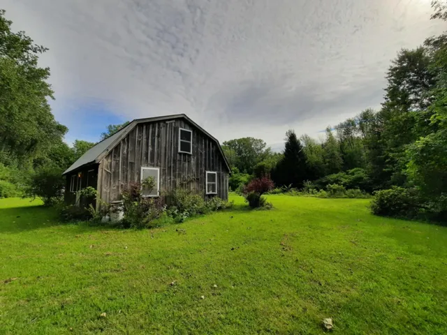 $239,000 | 255 Canal Lane, North Hero, VT 05474