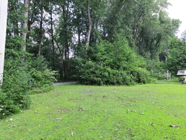 $239,000 | 255 Canal Lane, North Hero, VT 05474