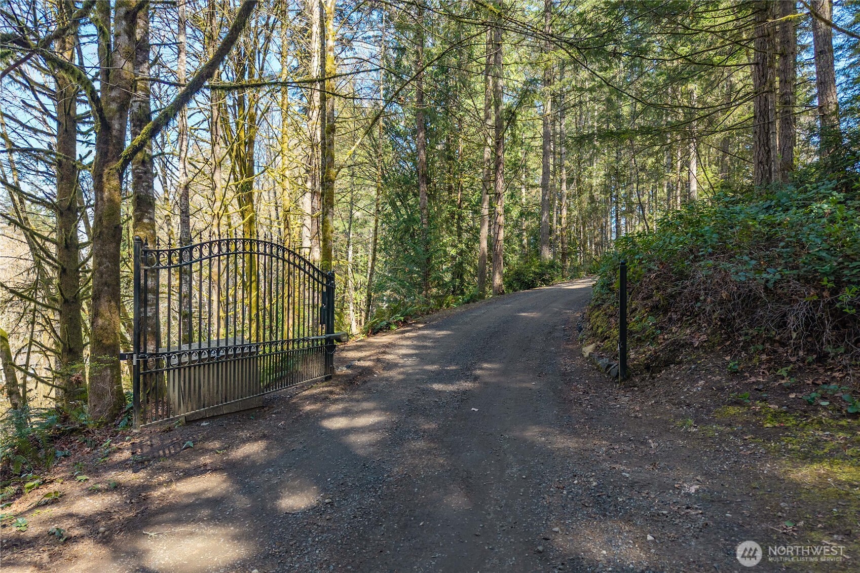 3057 Southeast Spring Creek Road Port Orchard, WA 98367 - Photo 4 of 39