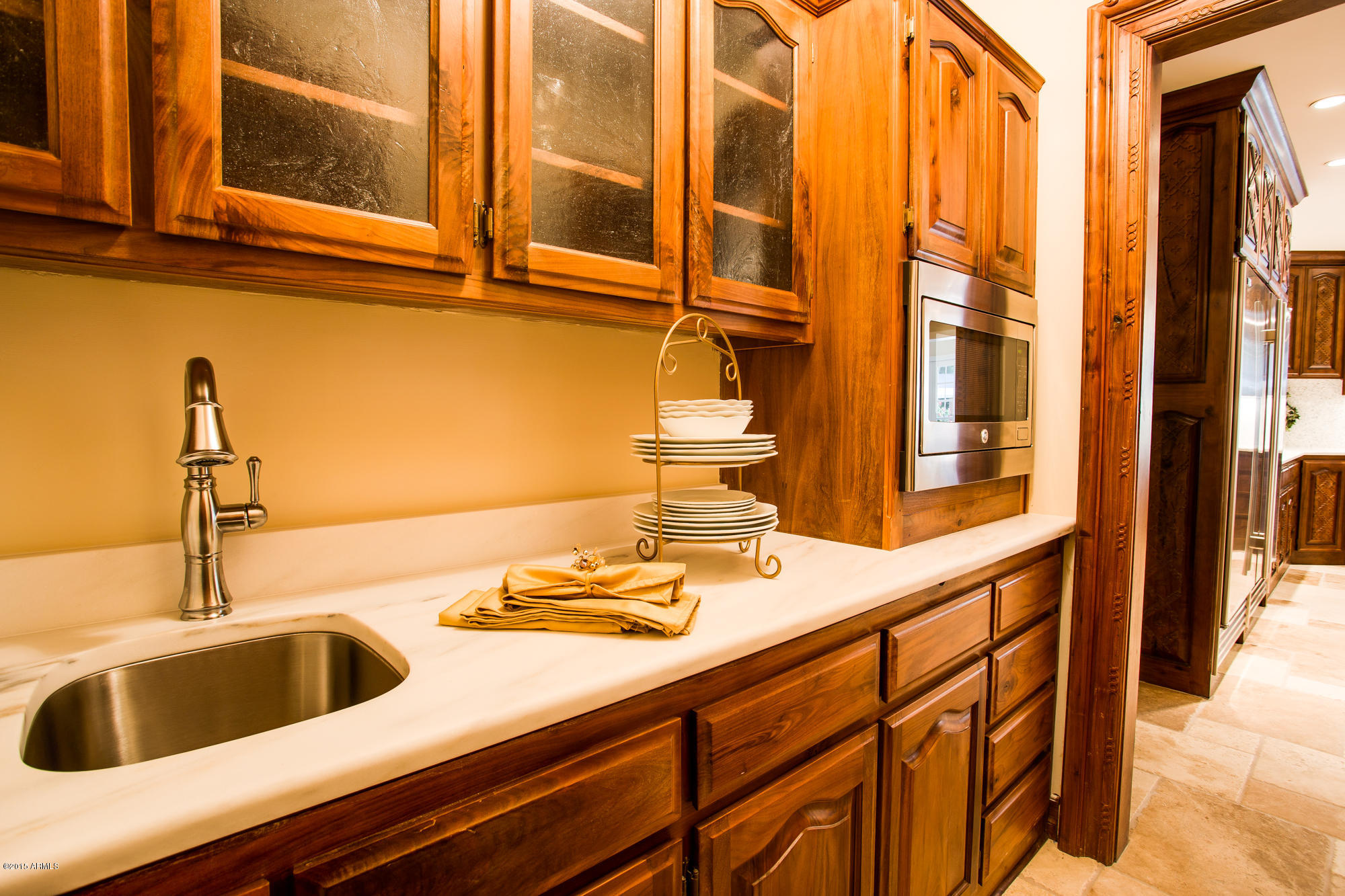6431 East Cactus Wren Road Paradise Valley, AZ 85253 - Photo 43 of 54 Butler's Pantry