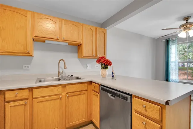 $198,000 | 1248 North Red Oak Circle, Unit 2, Round Lake Beach, IL 60073