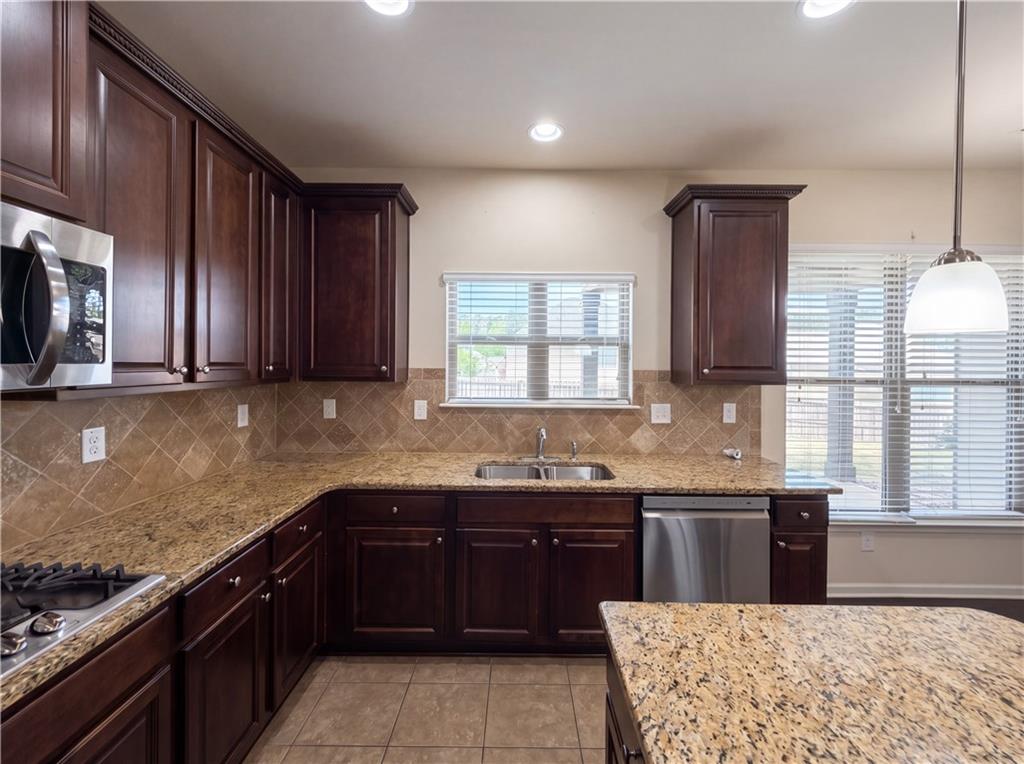 798 Kallispel Court Hampton, GA 30228 - Photo 7 of 28