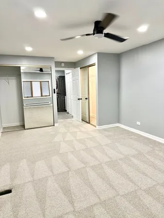 $3,500 | 1310 Somerset Lane, Schaumburg, IL 60193