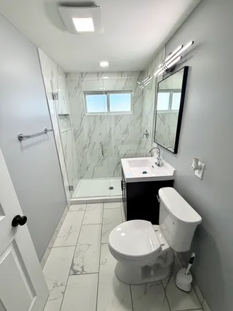 $3,500 | 1310 Somerset Lane, Schaumburg, IL 60193