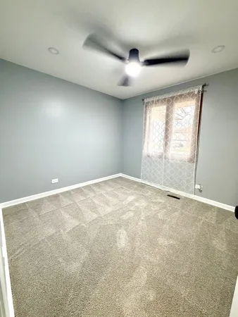 $3,500 | 1310 Somerset Lane, Schaumburg, IL 60193