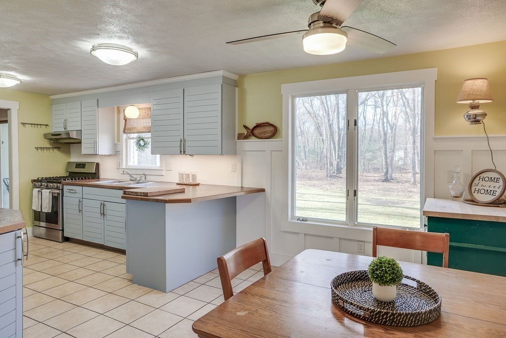 22 John Robinson Road Hudson, MA 01749 - Photo 15 of 35 Gallery Image 15