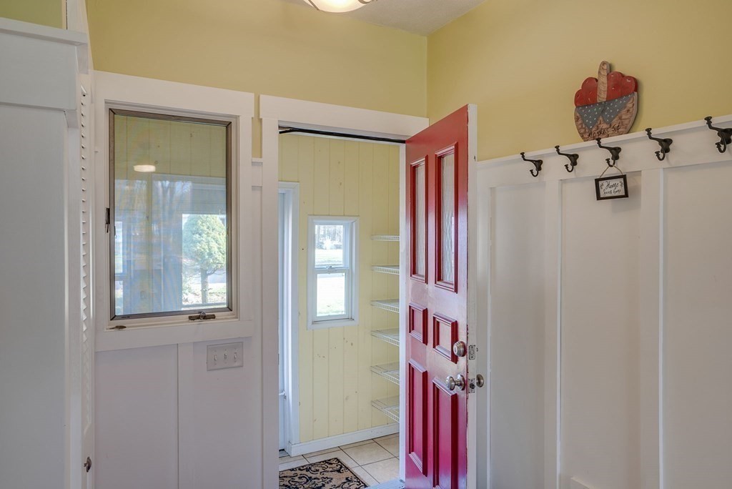 22 John Robinson Road Hudson, MA 01749 - Photo 17 of 35 Gallery Image 17