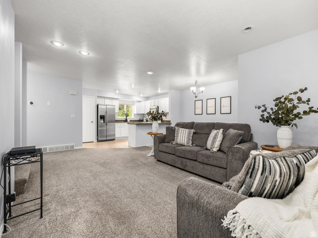 1381 Alpine Loop, Unit 1381 Provo, UT 84606 - Photo 5 of 27