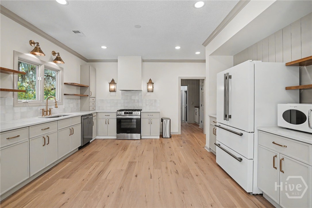 32 Sparnel Road Savannah, GA 31411 - Photo 19 of 59
