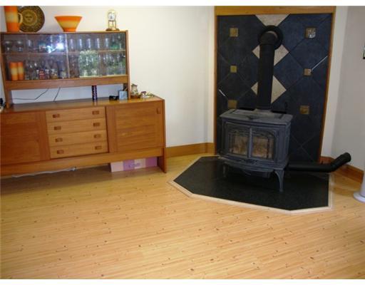 35 Bostwick Road Brunswick, ME 04011 - Photo 14 of 21 Den/Family/Great Room. Efficient oil...