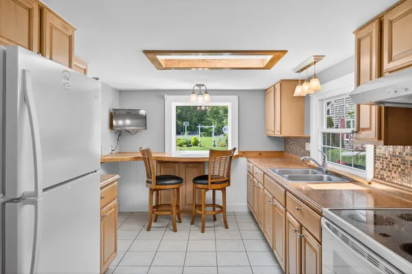 $739,000 | 99 Route 130, Forestdale, MA 02644