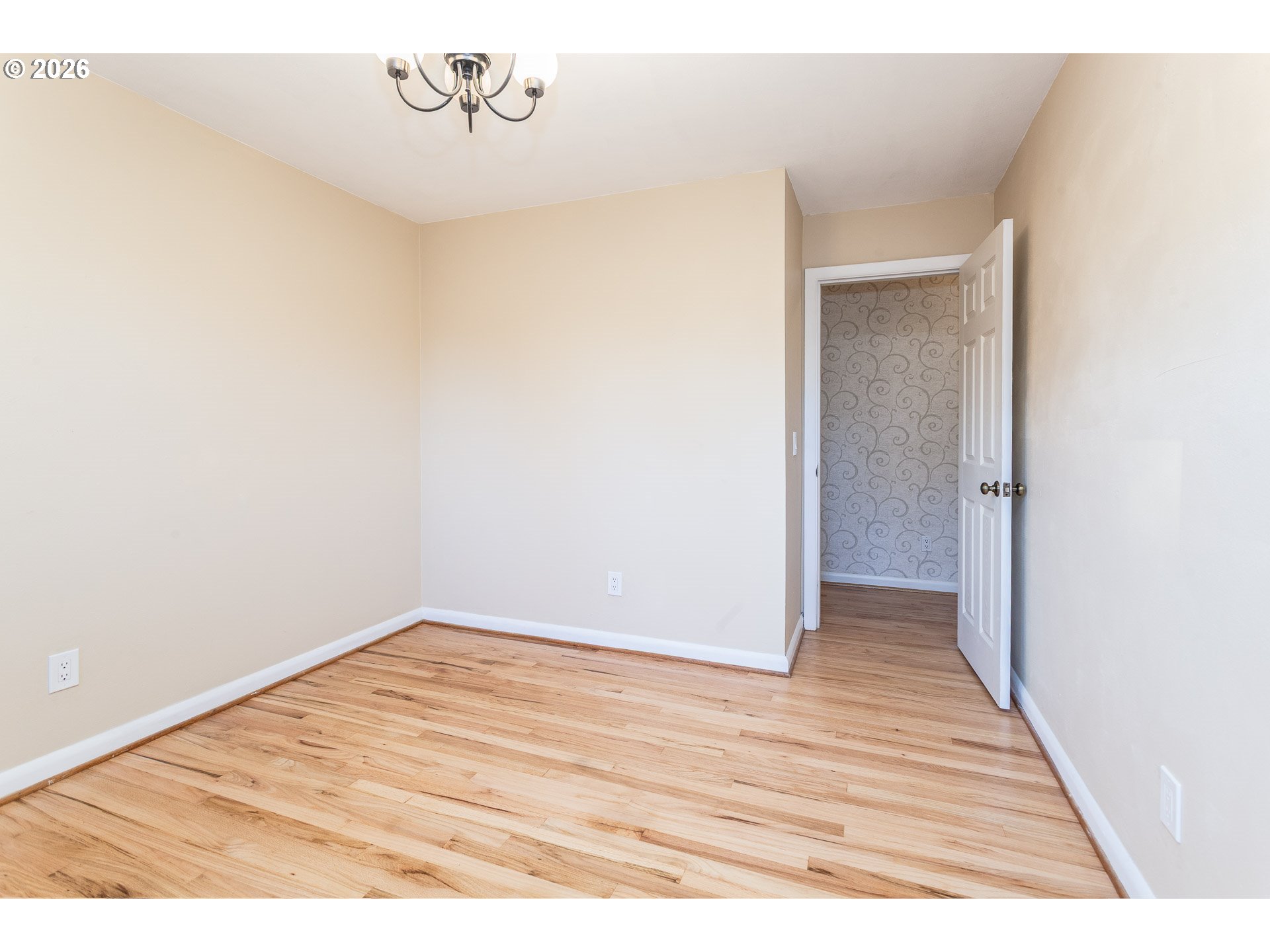 6805 Northeast Multnomah Street Portland, OR 97213 - Photo 15 of 44 a view of an empty room