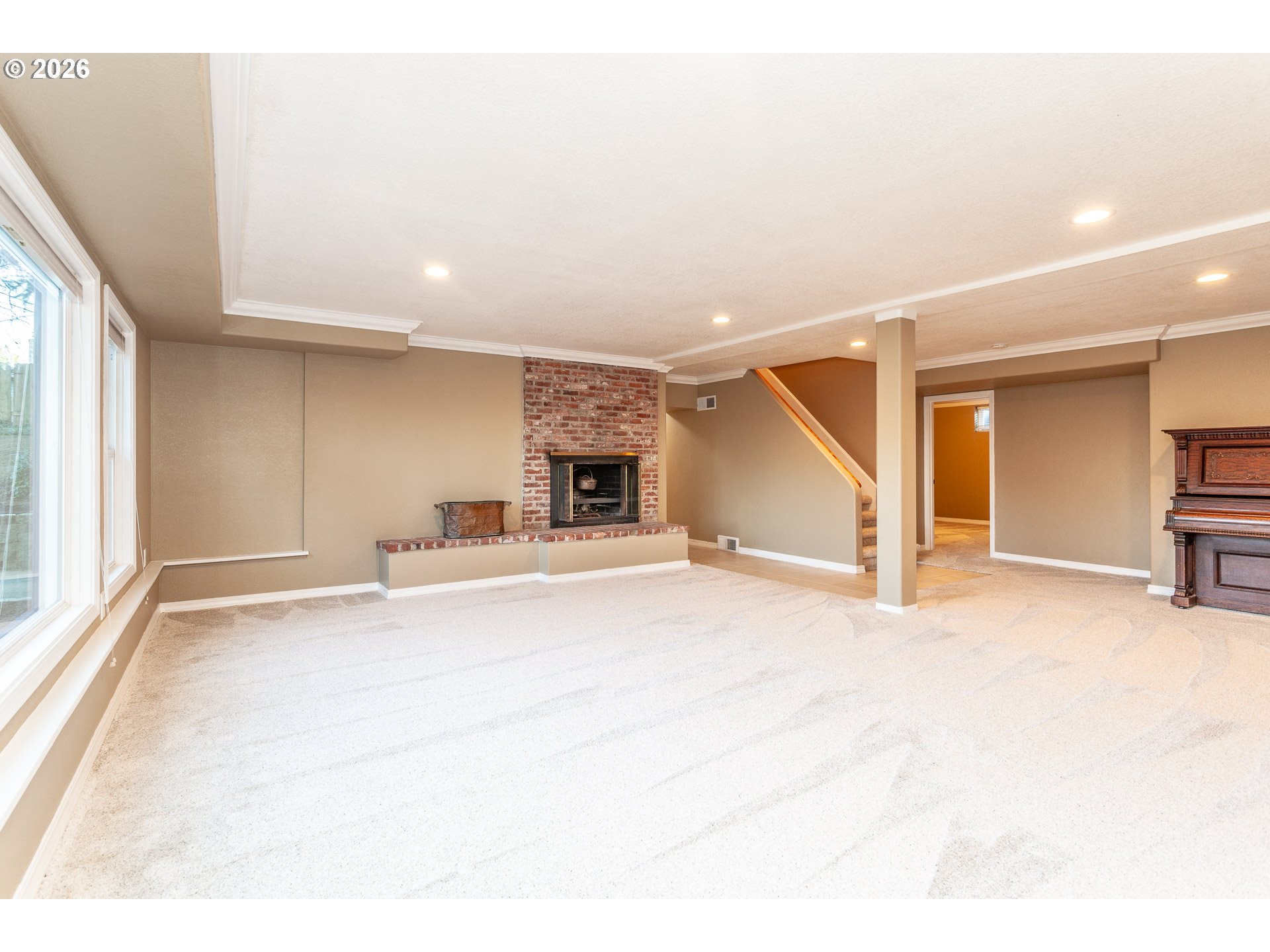 6805 Northeast Multnomah Street Portland, OR 97213 - Photo 27 of 44 a view of empty room with a fireplace