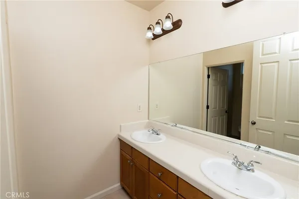$530,000 | 8185 Lake Shore Drive, Chowchilla, CA 93610