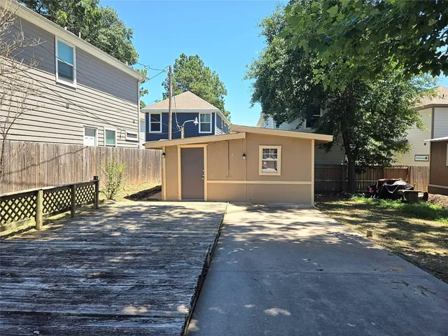 $650 | 16701 Meadowcroft Street, Montgomery, TX 77316