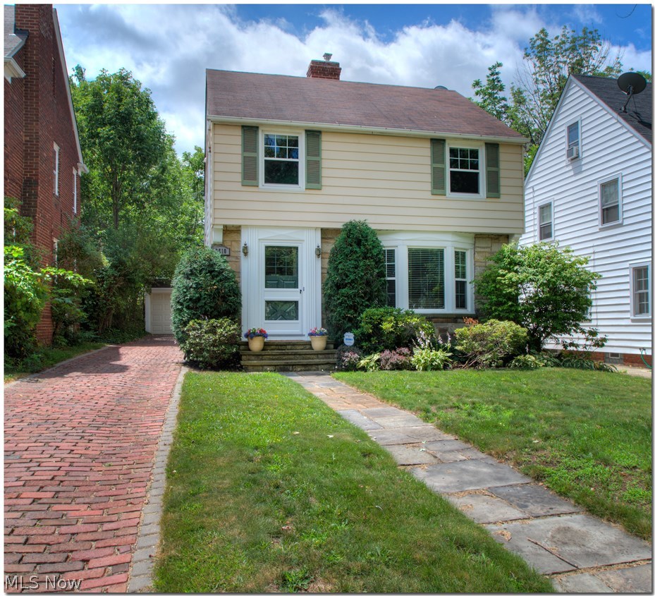 3510 Boynton Road Cleveland Heights, OH 44121 - Photo 2 of 31