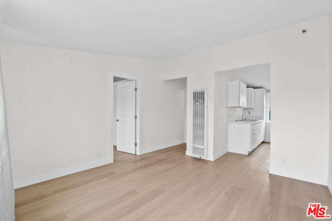609 West E Street Wilmington, CA 90744 - Photo 11 of 20
